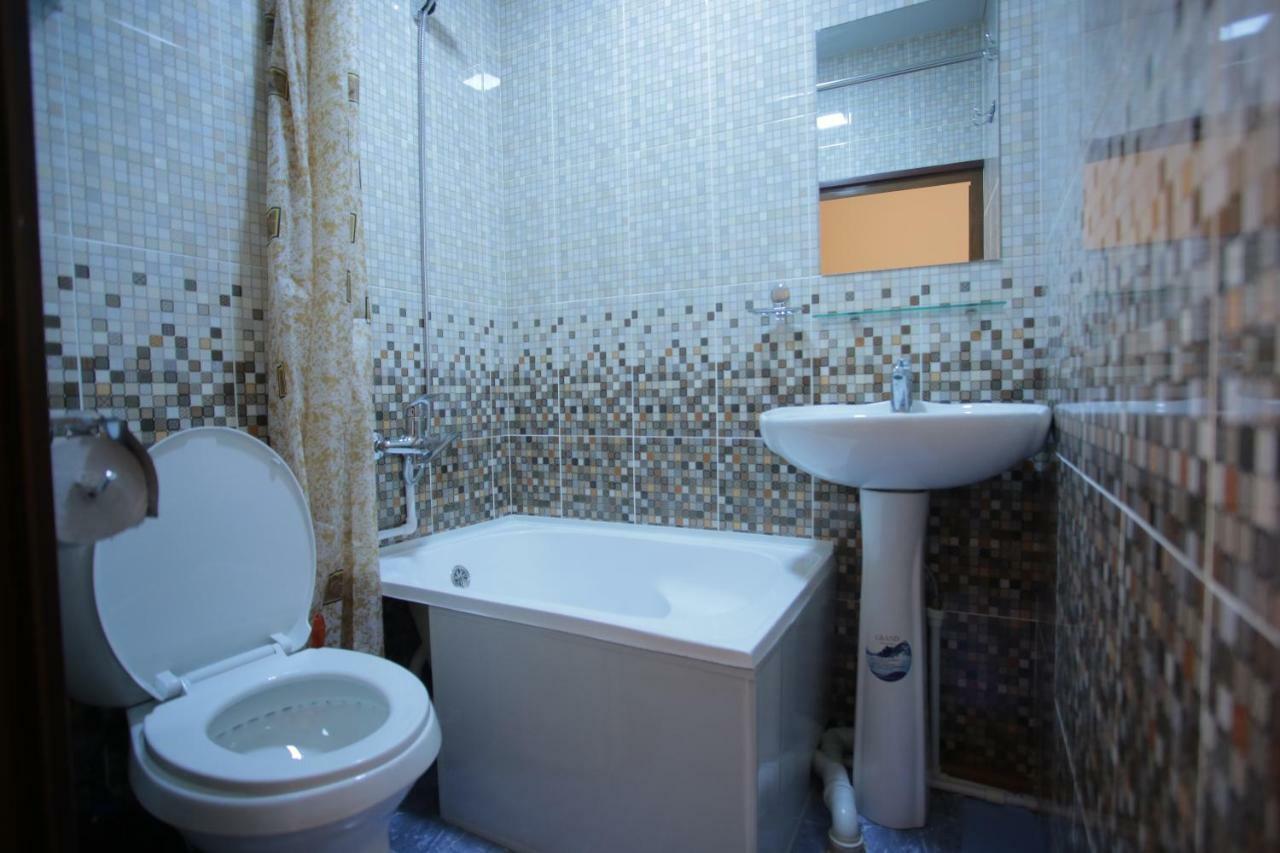 Nurobod Guesthouse Bukhara Esterno foto